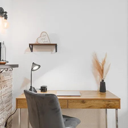 Roomfall Mit Tg & Wi-fi & Balkon Appartement *