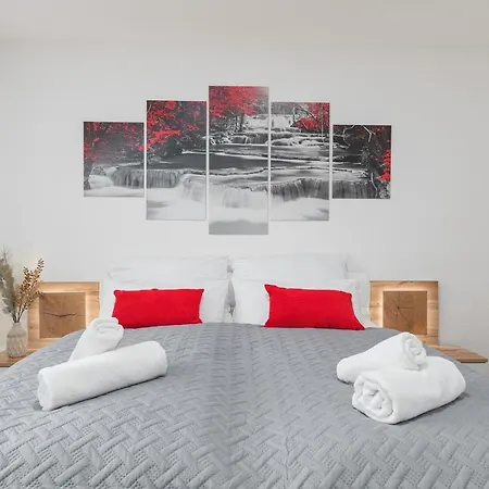 Appartement Roomfall Mit Tg & Wi-fi & Balkon *